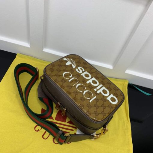 Adidas x Gucci Small Shoulder Bag Beige And Brown GG Canvas - Image 4