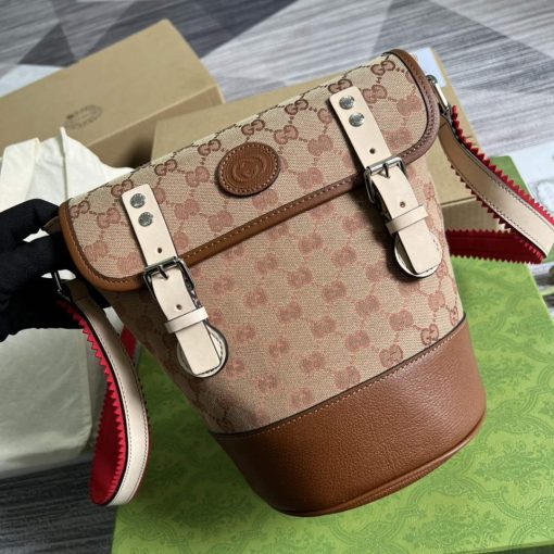 Gucci Bucket Bag In GG Supreme Canvas And Brown Leather - Image 4