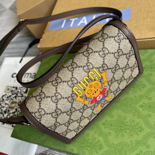 Gucci Cat Print Mini Bag - Image 5