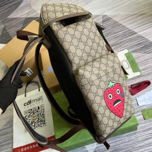 Gucci Cat Print Skateboard Backpack - Image 3