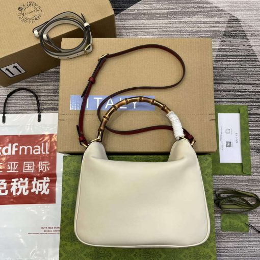 Gucci Diana Medium Shoulder Bag White