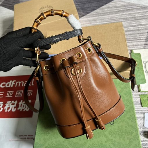 Gucci Diana Mini Bucket Bag Brown - Image 4