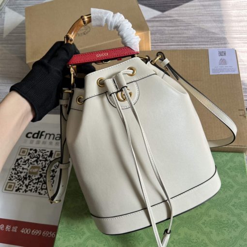 Gucci Diana Small Bucket Bag White - Image 4