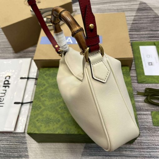 Gucci Diana Small Shoulder Bag White - Image 3