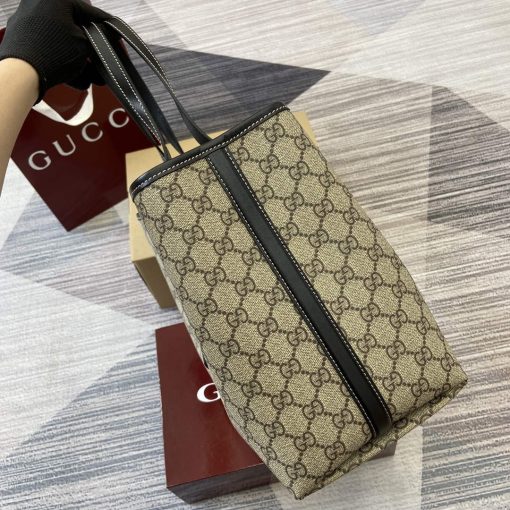 Gucci GG Emblem Medium Tote Bag Black - Image 3