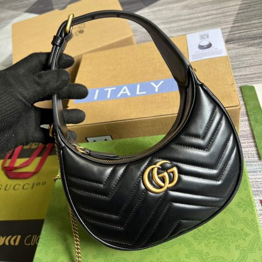 Gucci GG Marmont Half-moon-shaped Mini Bag Black