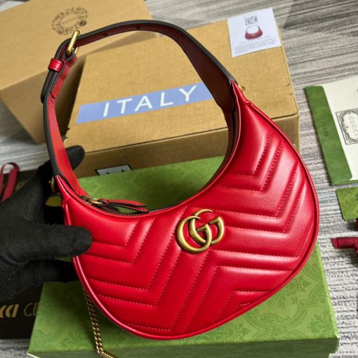 Gucci GG Marmont Half-moon-shaped Mini Bag Red