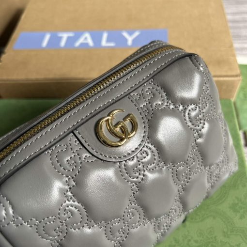 Gucci GG Matelassé Beauty Case Grey - Image 5