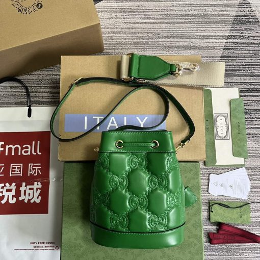 Gucci GG Matelassé Bucket Bag Green - Image 3