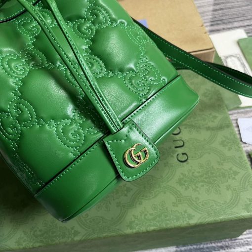 Gucci GG Matelassé Bucket Bag Green - Image 5