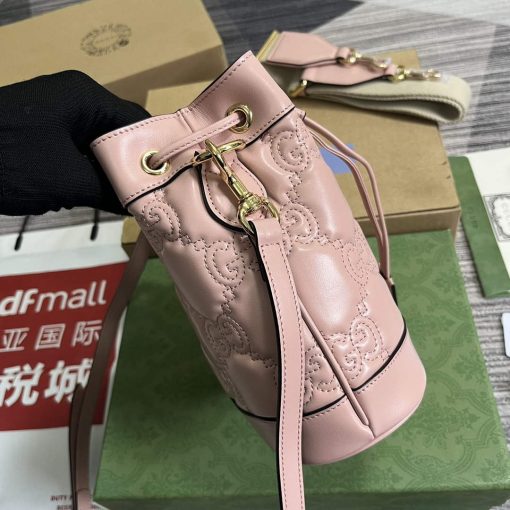 Gucci GG Matelassé Bucket Bag Light Pink - Image 3