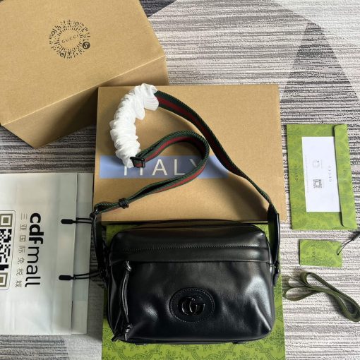 Gucci Shoulder Bag With Tonal Double G Black