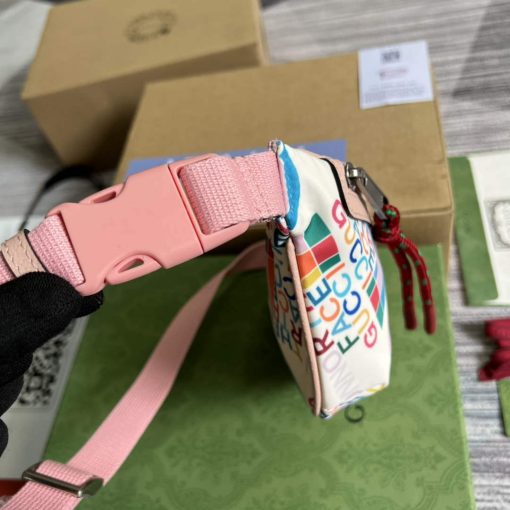 Gucci The North Face x Gucci Belt Bag Pink - Image 3