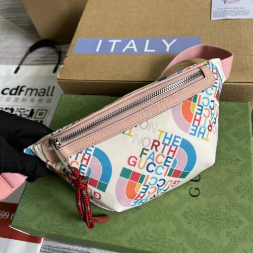 Gucci The North Face x Gucci Belt Bag Pink - Image 4