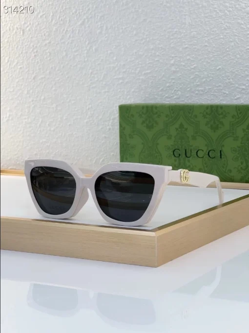 Gucci Sunglasses – GGR38