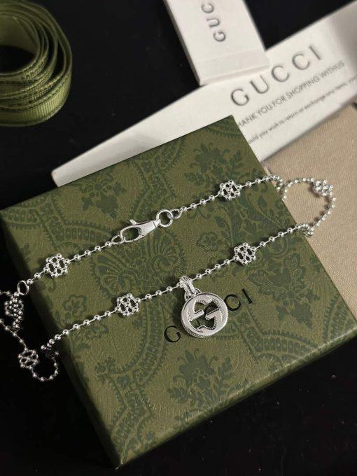 Gucci gucci nterlocking necklace silver - Image 4