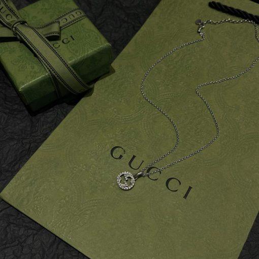 Gucci gucci nterlocking pendant necklace silver - Image 4